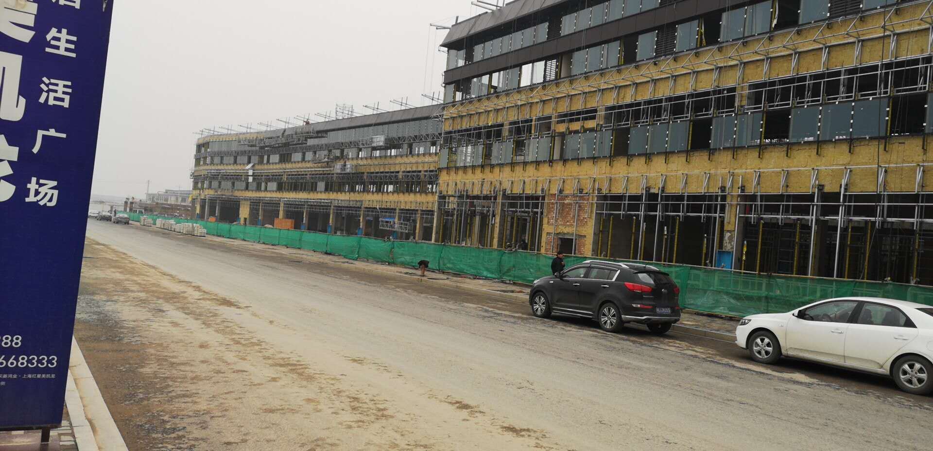 常德綠創(chuàng)環(huán)保科技有限公司,地暖反射膜銷售,地暖保溫材料銷售,彩色保溫管銷售